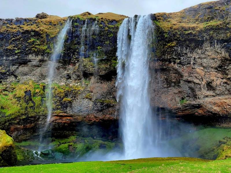 Islandia - wyspa zrodzona w ogniu, wyrzeźbiona lodem. Beata Fidali 17.07.2023